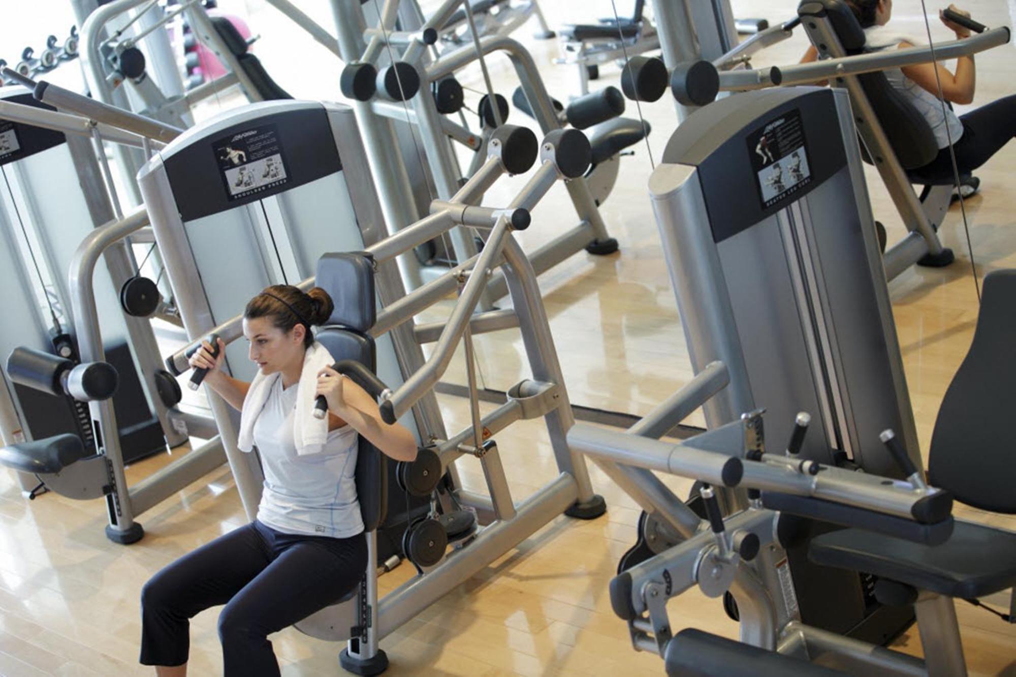 Holiday Inn & Suites Tianjin Downtown By Ihg,Tianjin Drum Tower,Joycity Shopping Mall,Tianjin Ancient Cultural Street,Haihe River,The Porcelain House,Convenient Access To Tianjin Binhai International Airport Ngoại thất bức ảnh